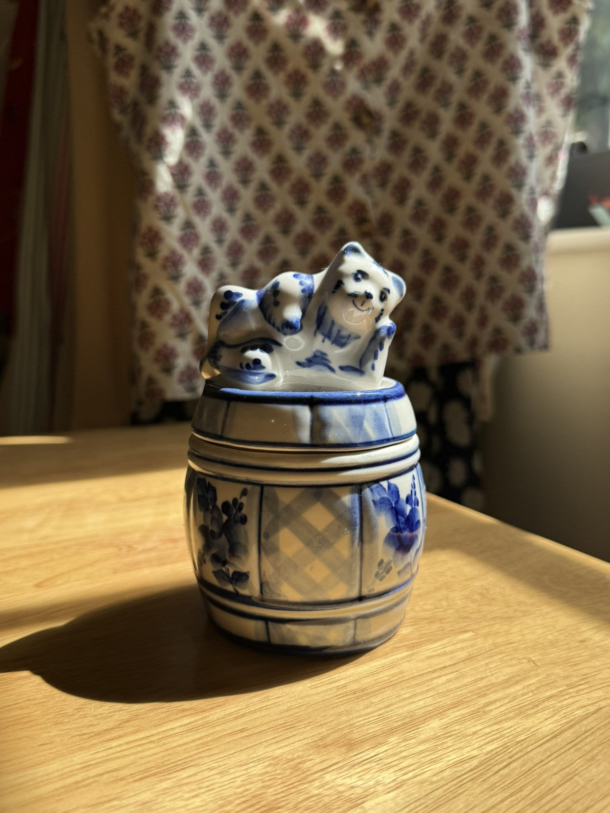 Vintage Handpainted Gzhel Russian Blue White Ceramic Bear Honey Jar