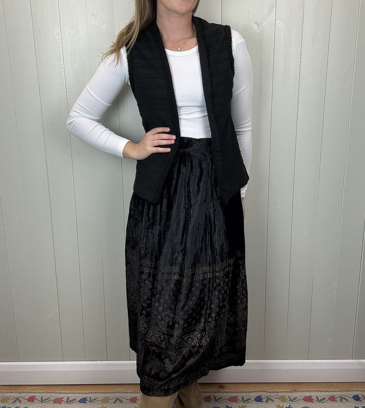 Vintage Size S 6-12 Black Textured Open Front Waistcoat