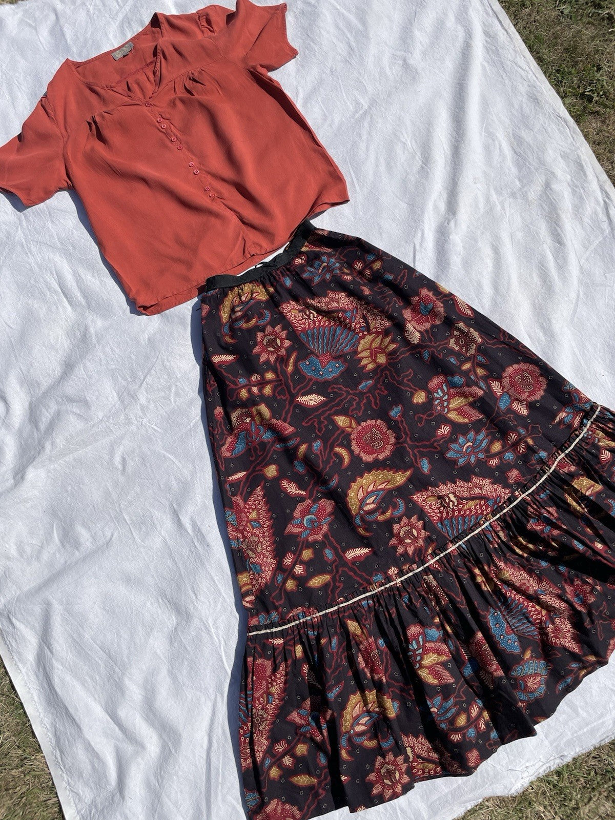 Vintage Size S 8-12 Rust Pure Silk Button Front Short Sleeve Top Patra