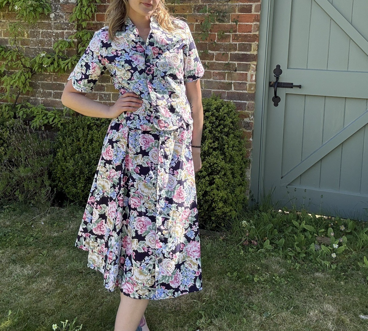 Vintage Size S 8-10 Black Cotton Floral Button Front Midi Skirt Match Mates