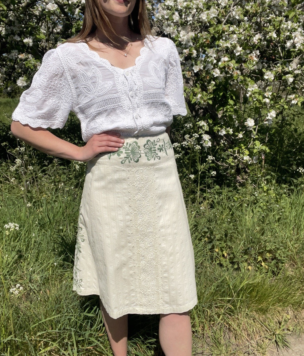 Size S 10 W29” Cream Boho Folk Embroidered Midi Skirt Noa Noa