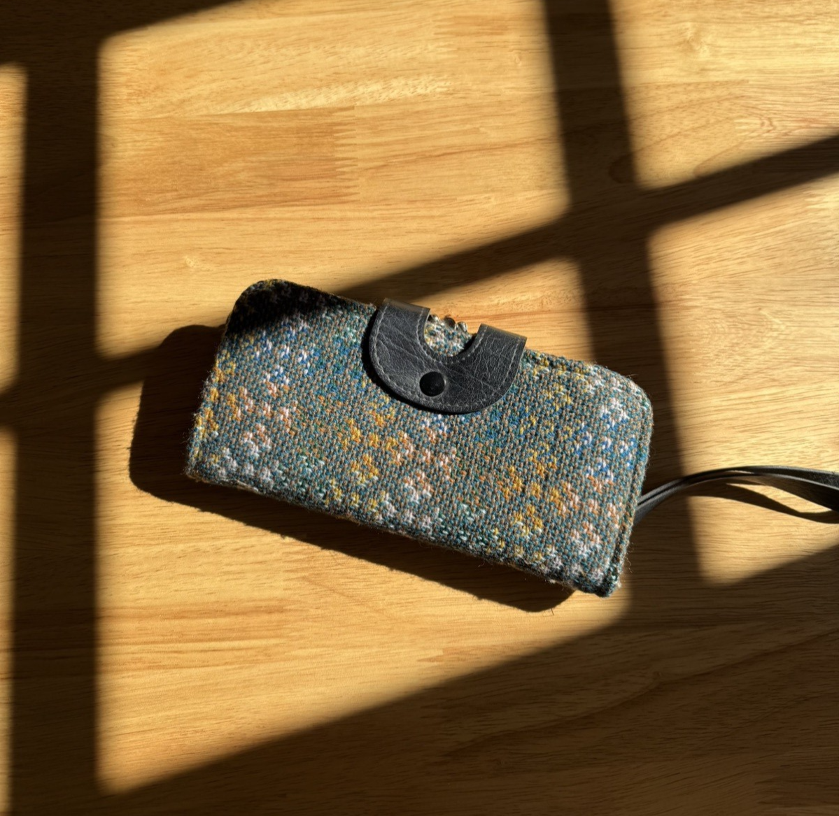 Vintage 1960s Green Welsh Wool Tapestry Leather Purse Wallet