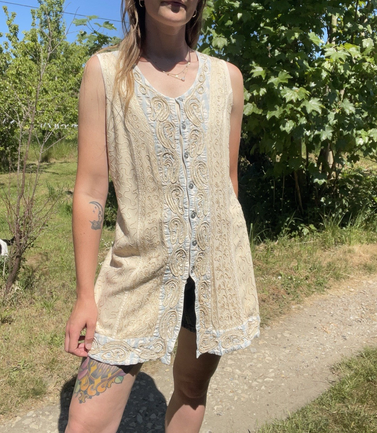 Vintage Size L 10-14 Ecru Boho Embroidered Sleeveless Summer Top
