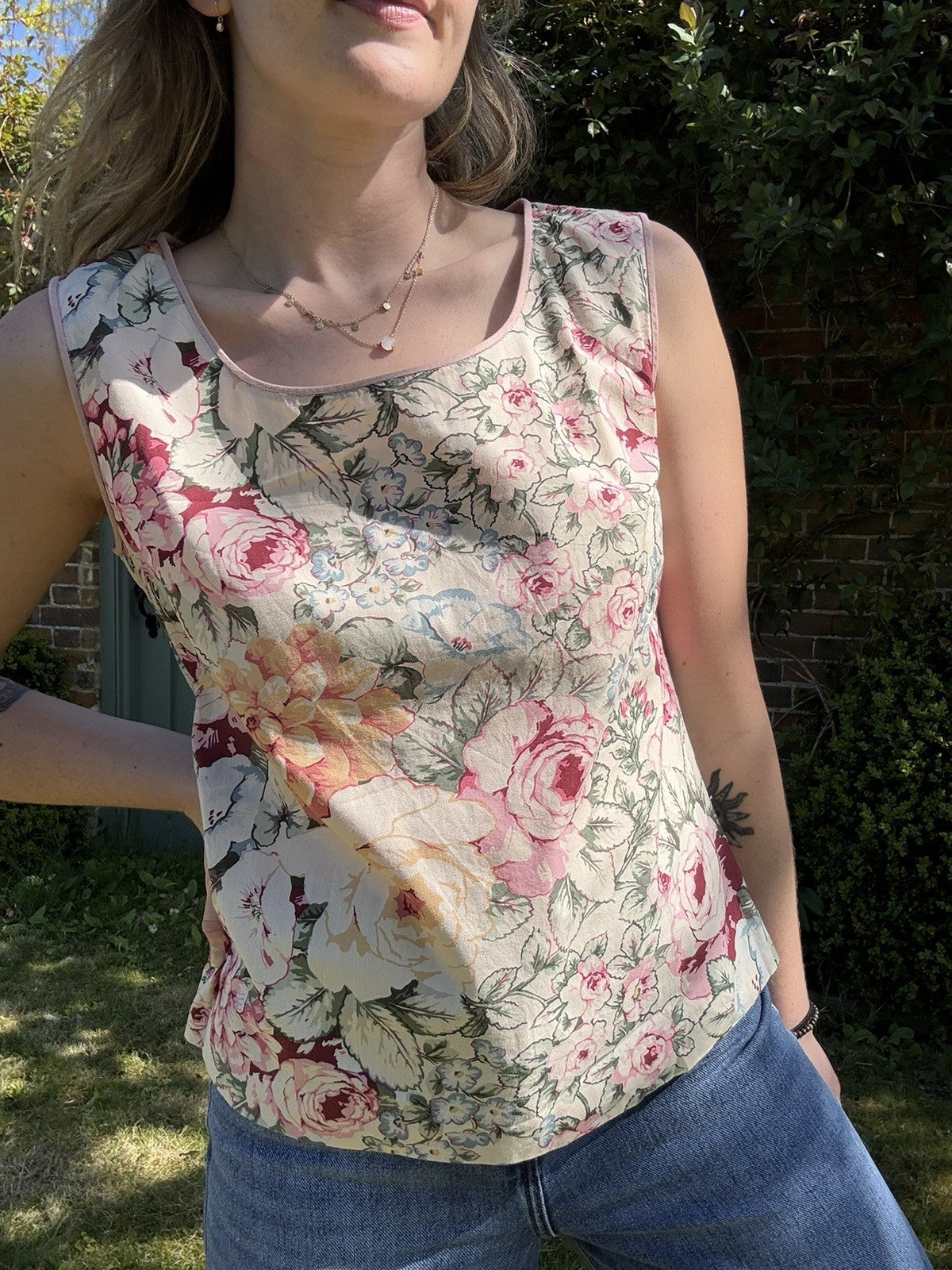 Vintage 80s Size M 8-10 Pink Cream Romantic Floral Cotton Tank Vest Top