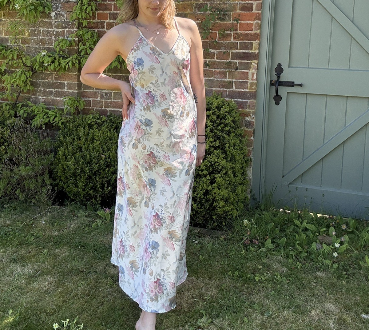 Vintage 90s Size S 8-10 Ivory Romantic Floral Satin Midi Slip Dress St Bernard