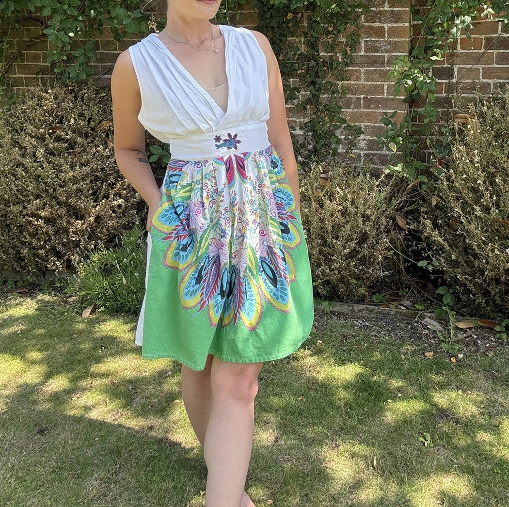 Vintage Y2K Size M 12-14 White Green Cotton Boho Floral Summer Dress by Desigual