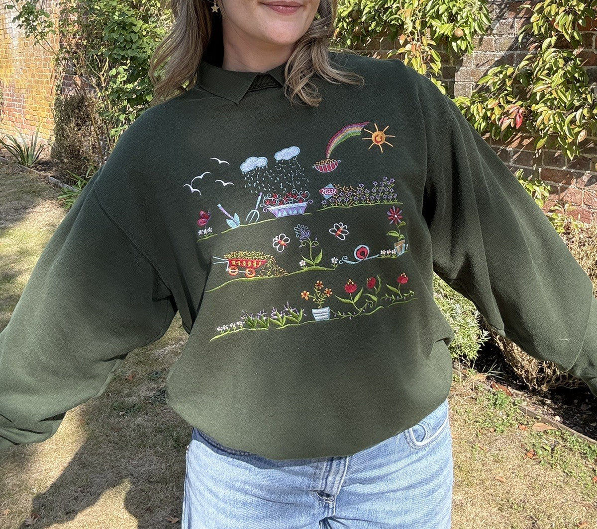 Vintage Size M 8-12 Green Garden Embroidered Tulchan Sweatshirt Jumper