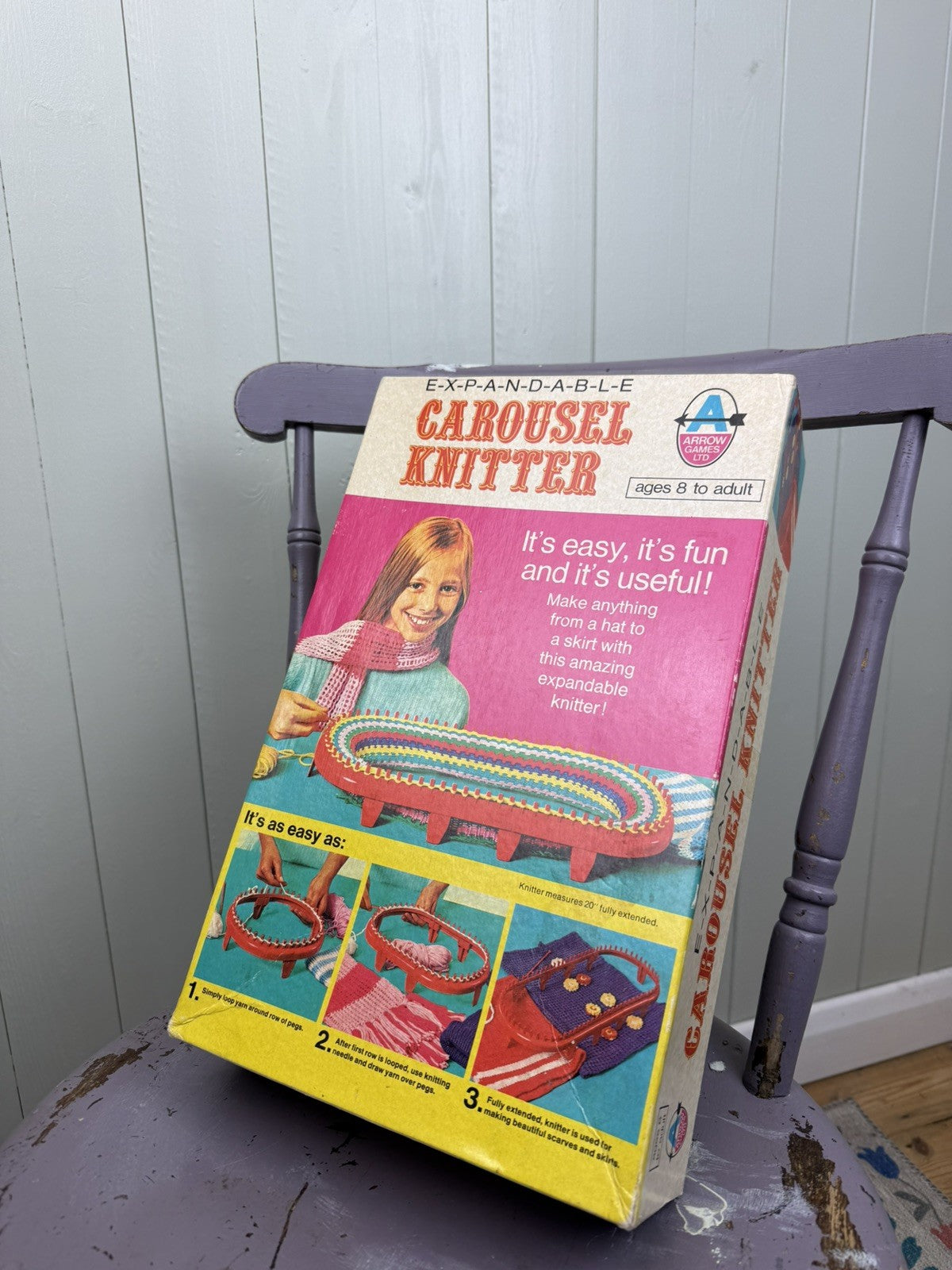 Vintage 1971 Expandable Carousel Knitter Crafts By Arrow Games MB Age 8+