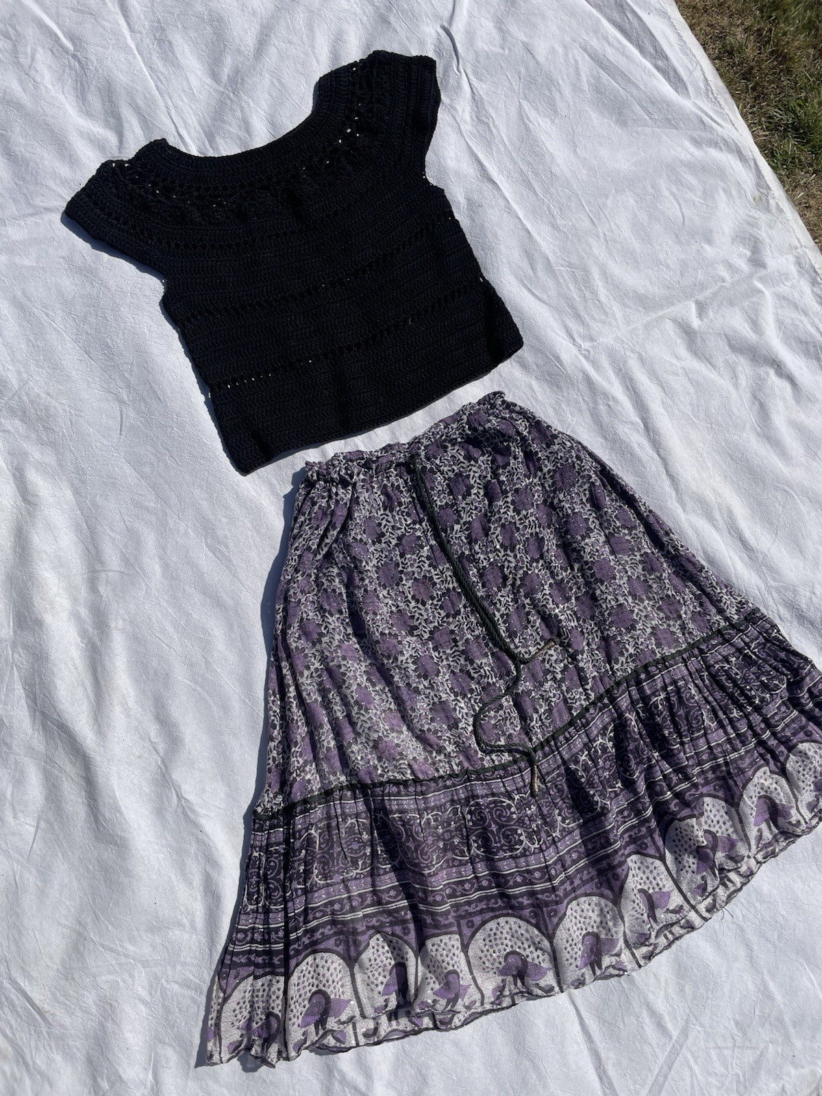 Vintage Size M 10-12 Black Short Sleeve Hand Crochet Knit Jumper/Top