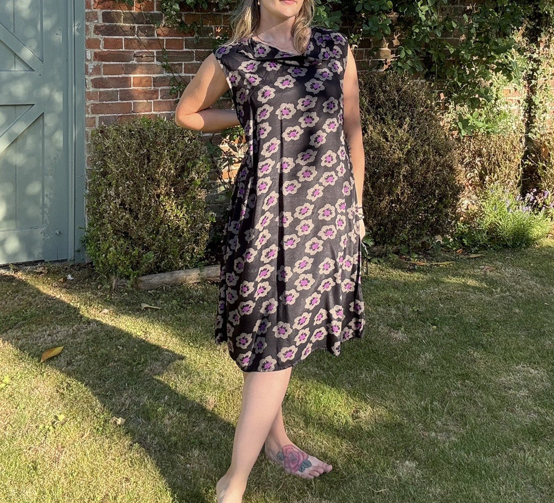 Vintage Size M 12-14 Black Boho Flower Power Sleeveless Midi Dress The Masai Co