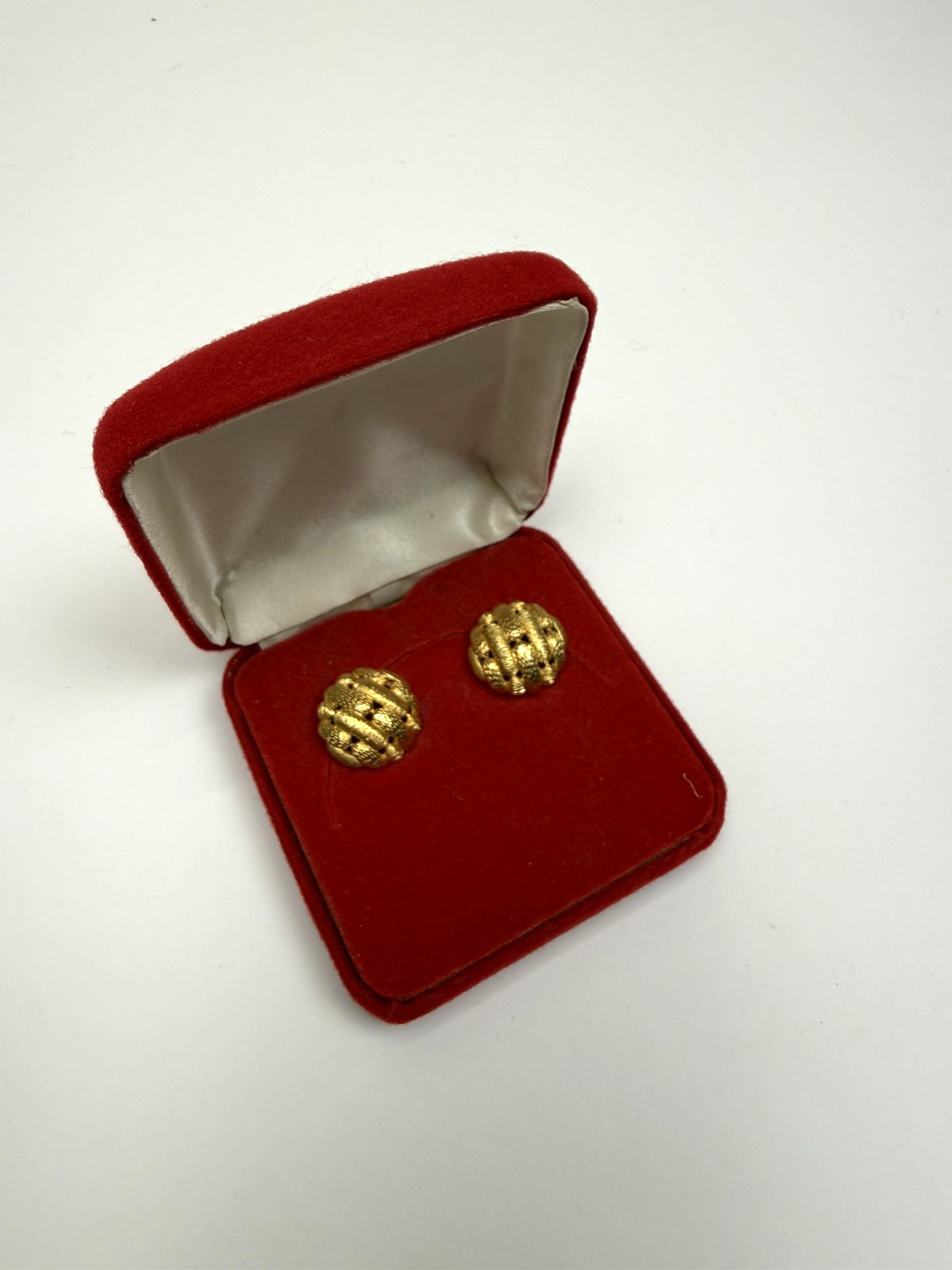 Vintage Gold Plated Soleil Clip On Earrings