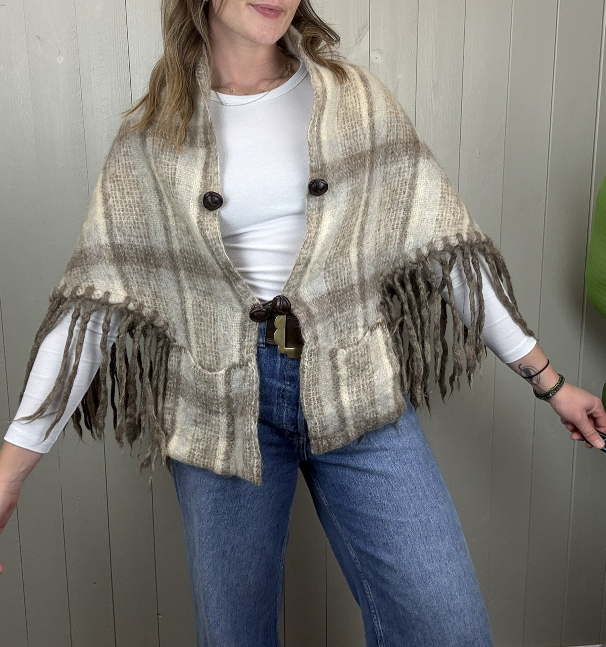 Vintage Free Size 6-16 Oatmeal Cream Check Fringed Mohair Cape Shawl