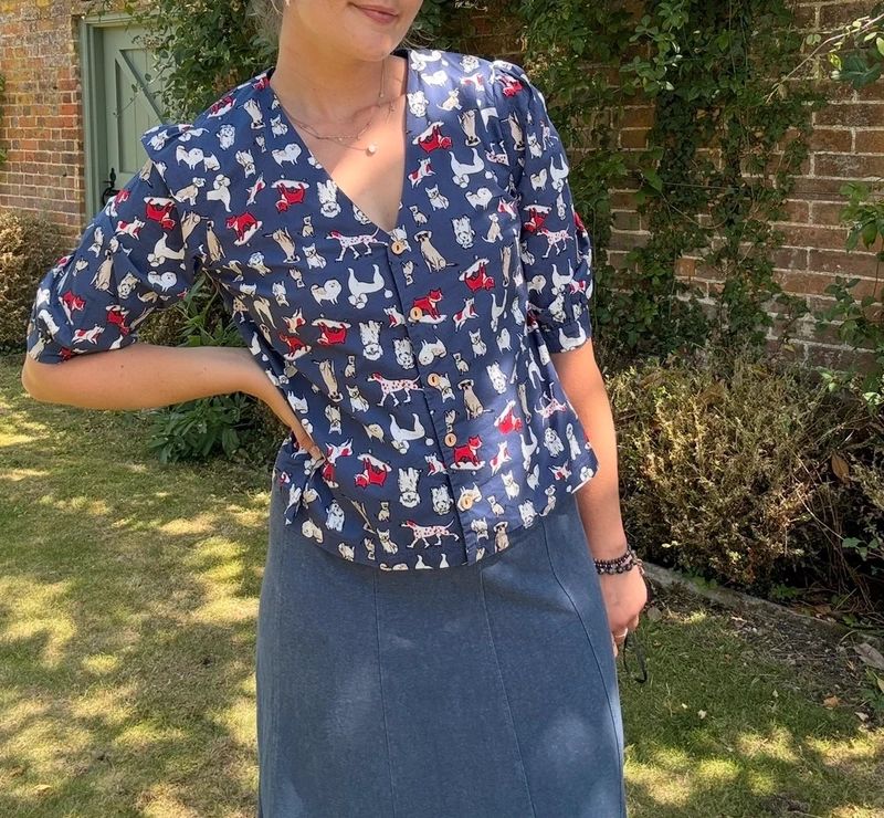 Size 10 blue Lora Dog show patterned shirt blouse Louche
