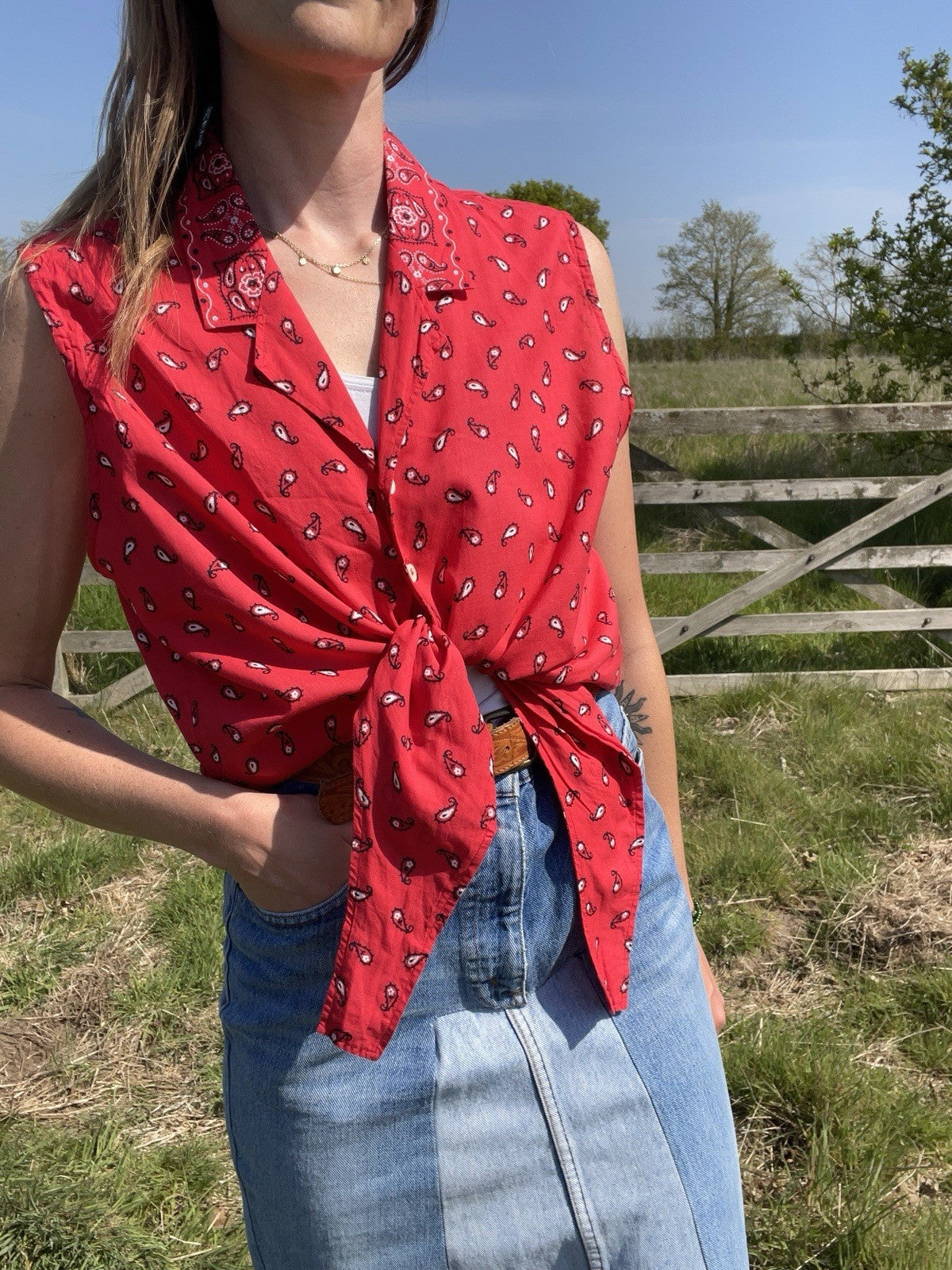 Vintage Size L 12-14 Red Bandana Print Western Tie Top Silvy