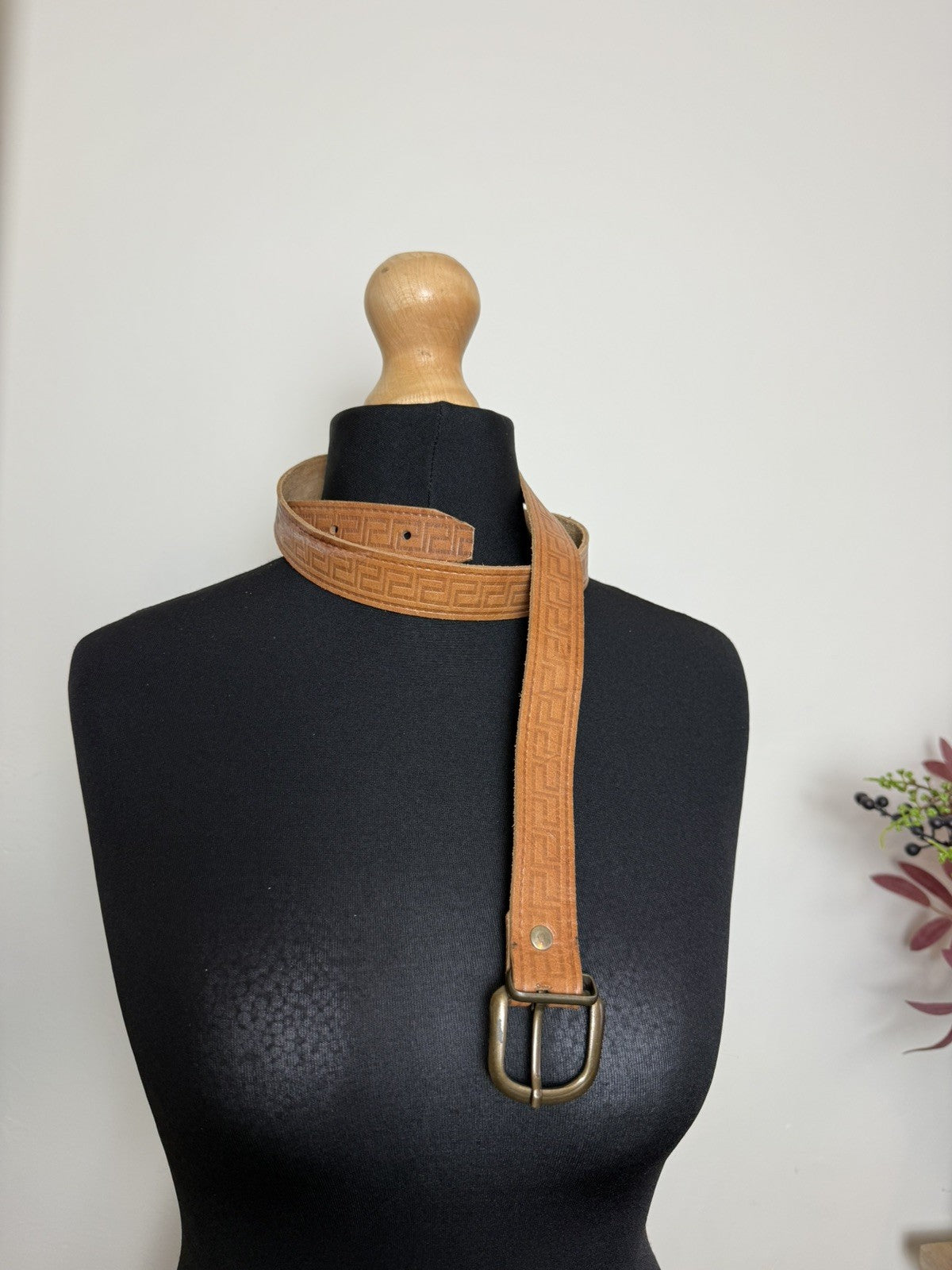 Vintage Size XL 14-18 Brown Boho Aztec Western Patterned Leather Belt