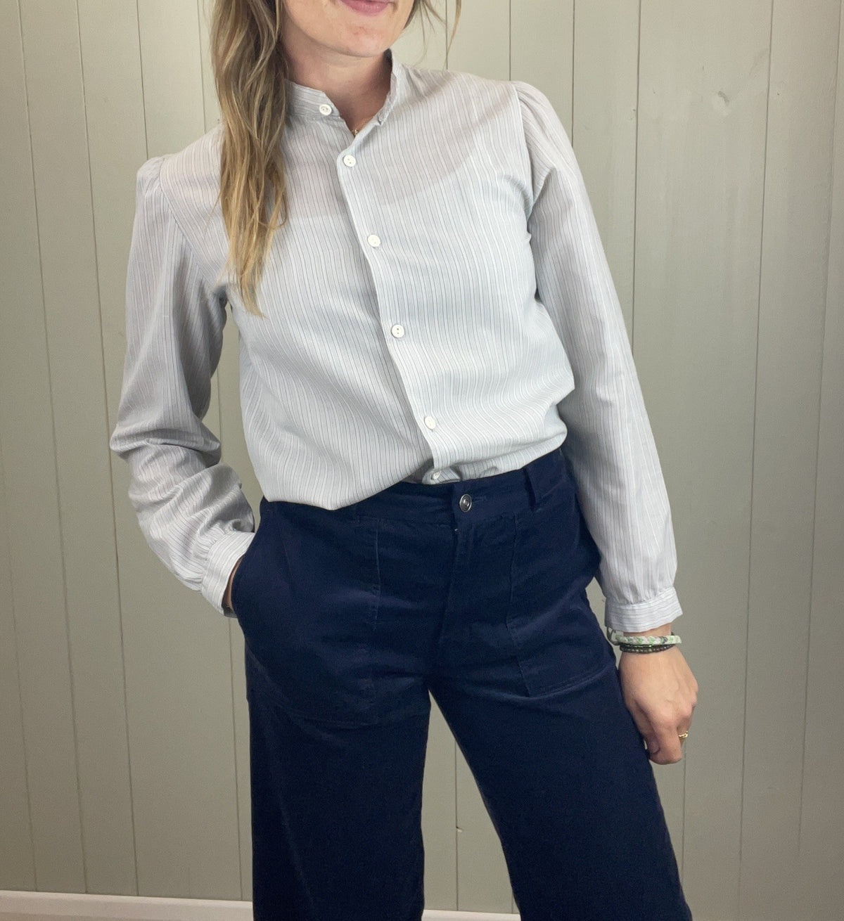 Vintage 70s Size S 6-10 Grey Pinstripe High Neck Blouse Verna Spence