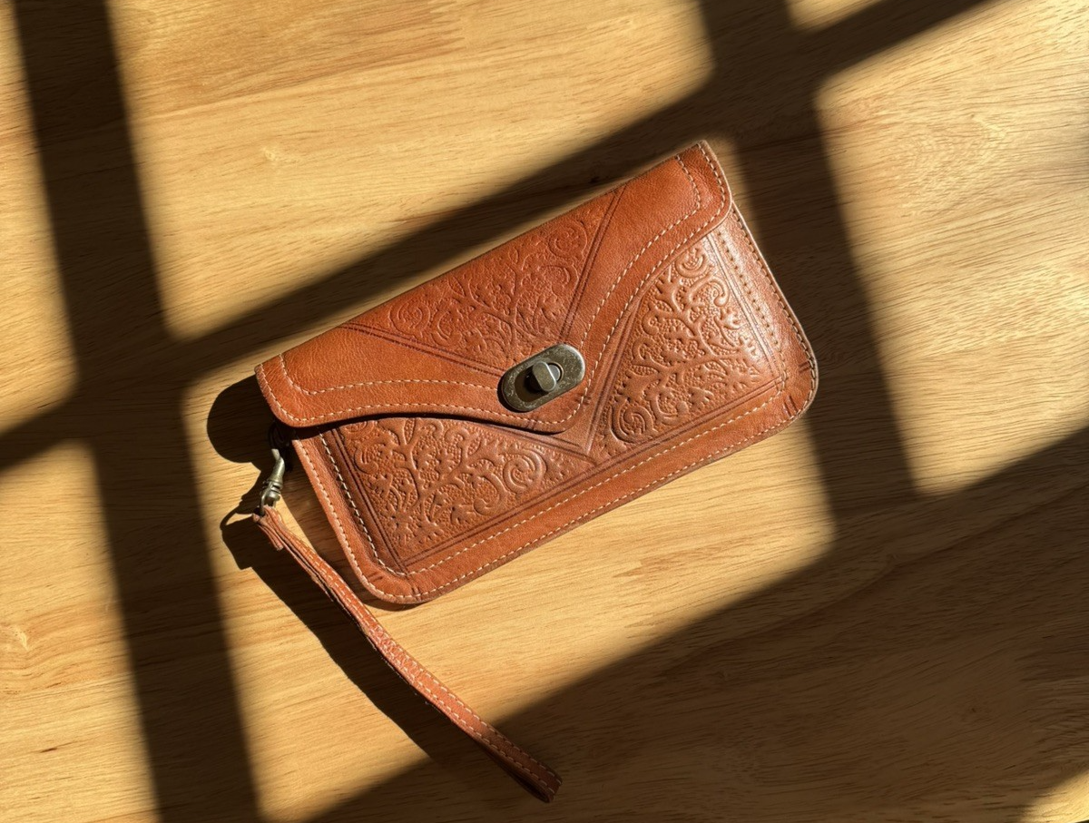 Vintage 70s Brown Leather Embossed Boho Purse