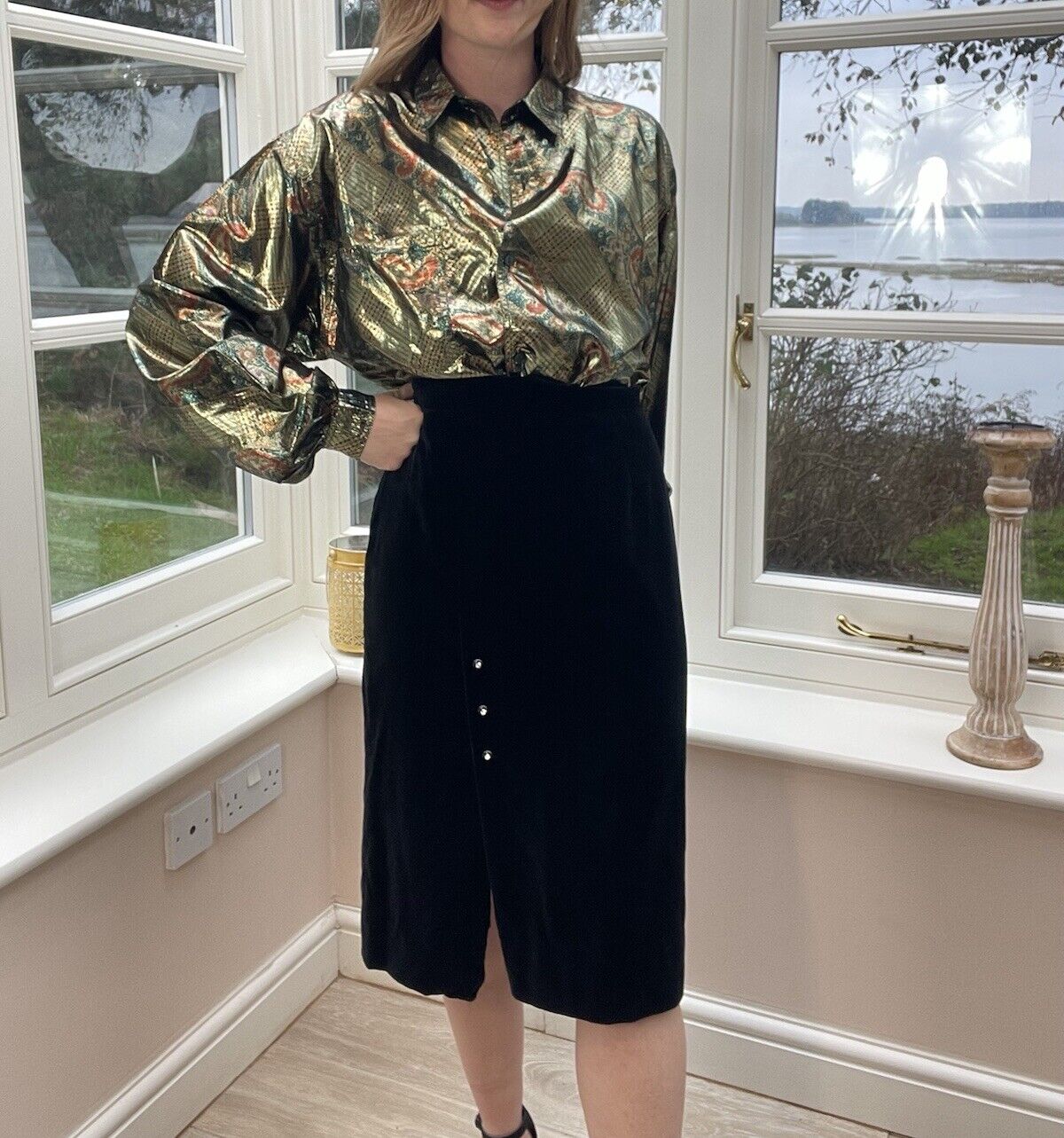 Vintage Size 8-10 W28 Black Cotton Velvet Pencil Midi Skirt
