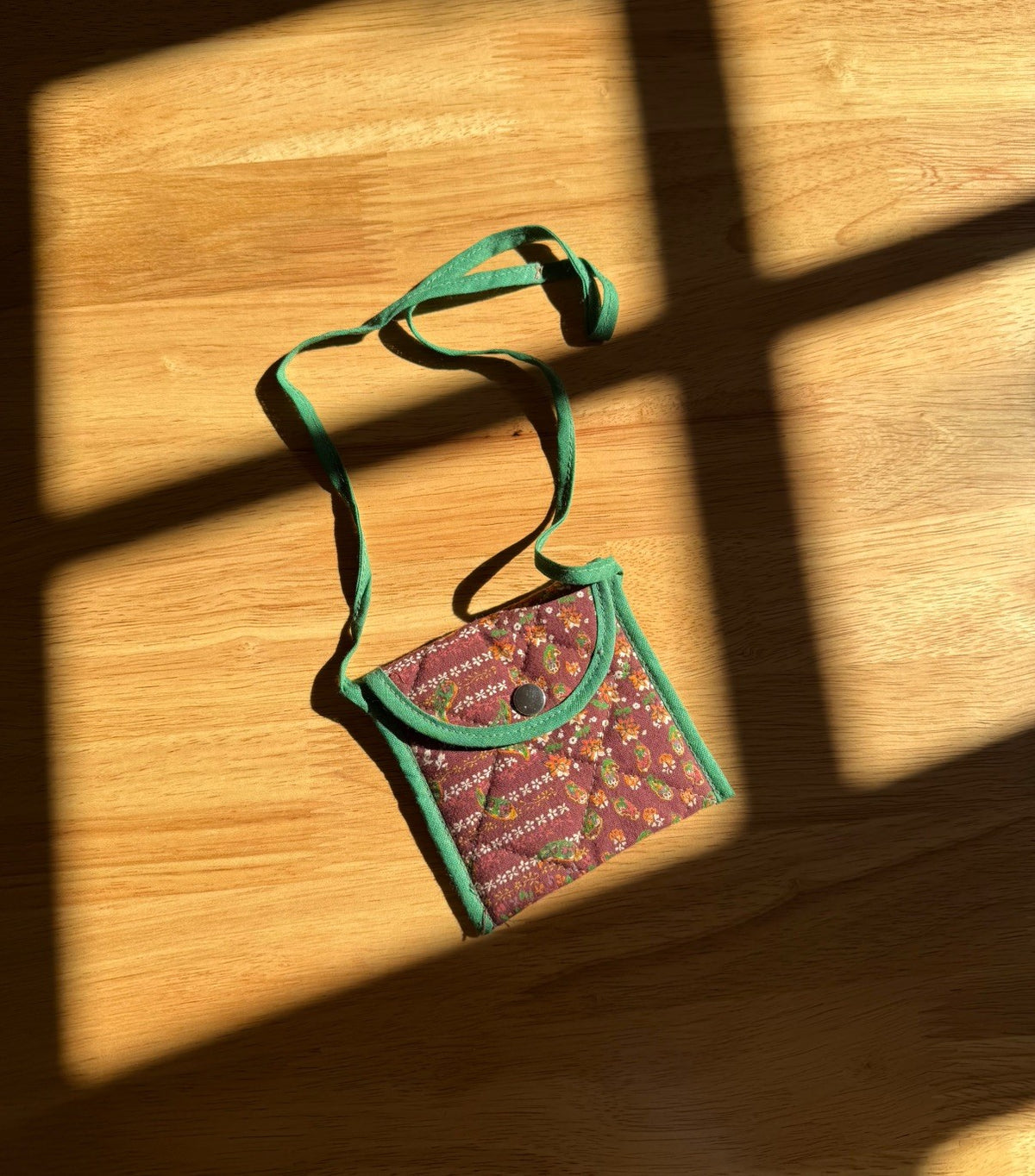 Vintage Small Burgundy Boho Paisley Quilted Coin Purse Bag