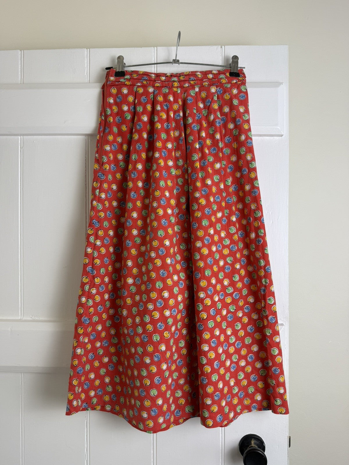 Vintage 70s Girls Aged 8-9 Years Red Apple Cotton Midi Maxi Skirt