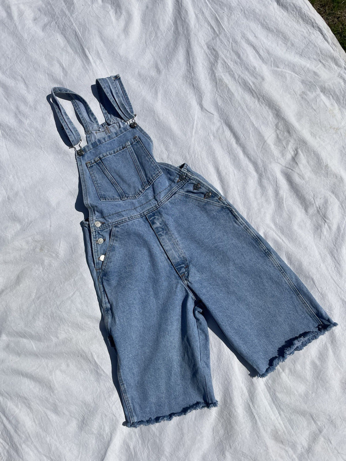 Vintage 90s Size XS 6-8 Blue Denim Dungaree Cut Off Shorts Louis