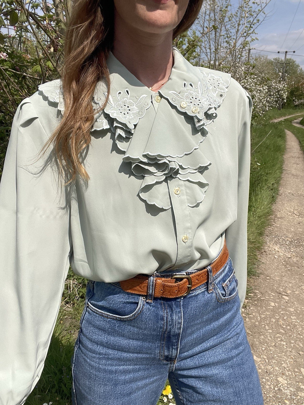 Vintage Size M 10-14 Sage Green Embroidered Ruffle Neck Blouse Shirt Antonio