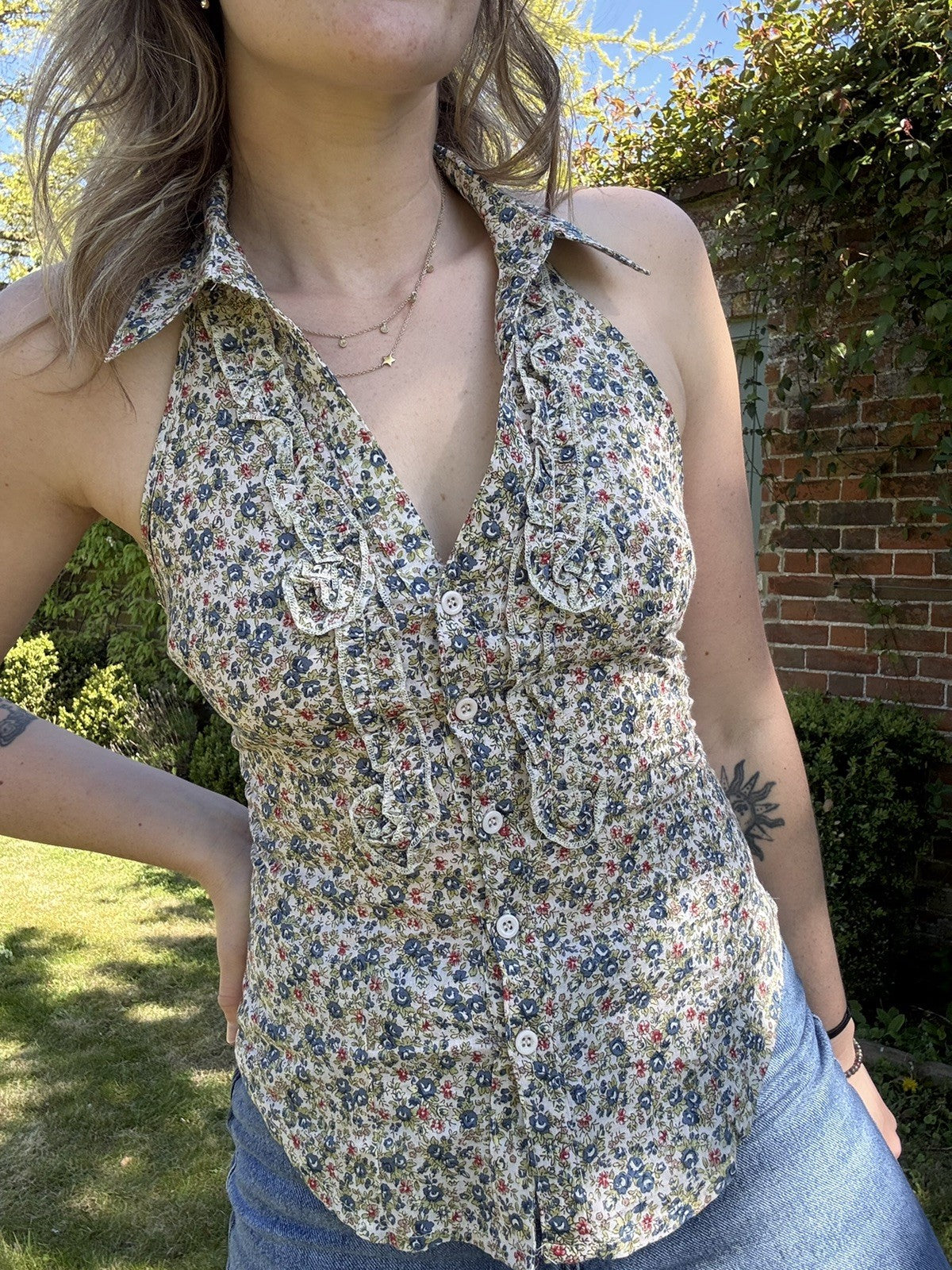 BNWT Vintage Y2K Size XS 6-8 Blue Floral Ruffle Halterneck Cotton Summer Top S&W