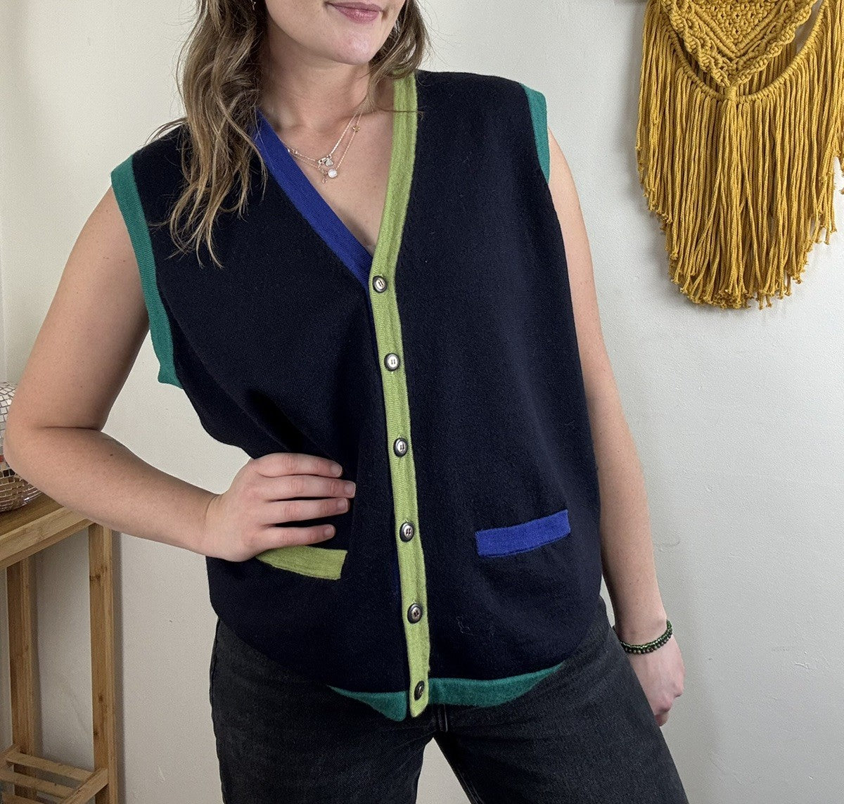 Vintage Size L  12-16 Navy Colourful Pure New Wool Knit Vest Country Casuals