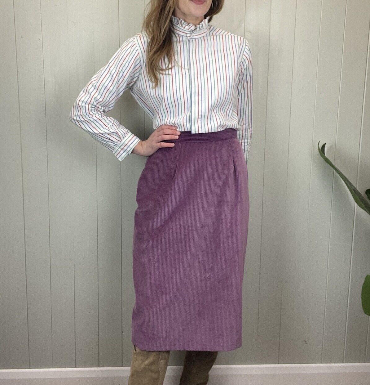 Vintage Size M 10-12 W30” Purple Corduroy Straight Midi Skirt Leonella