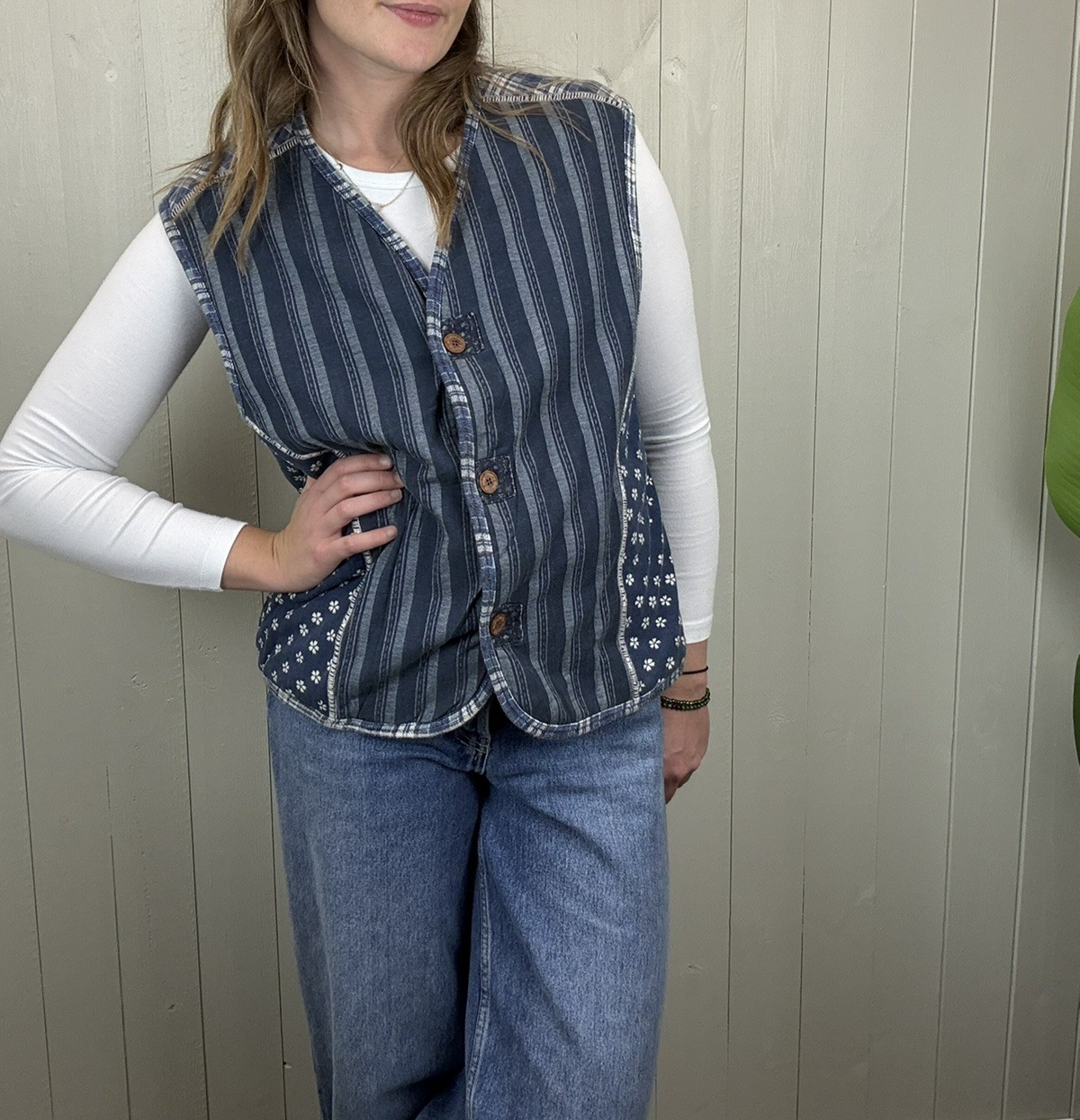 Vintage Size L 12-14 Blue Floral Striped Patterned Padded Waistcoat Danza