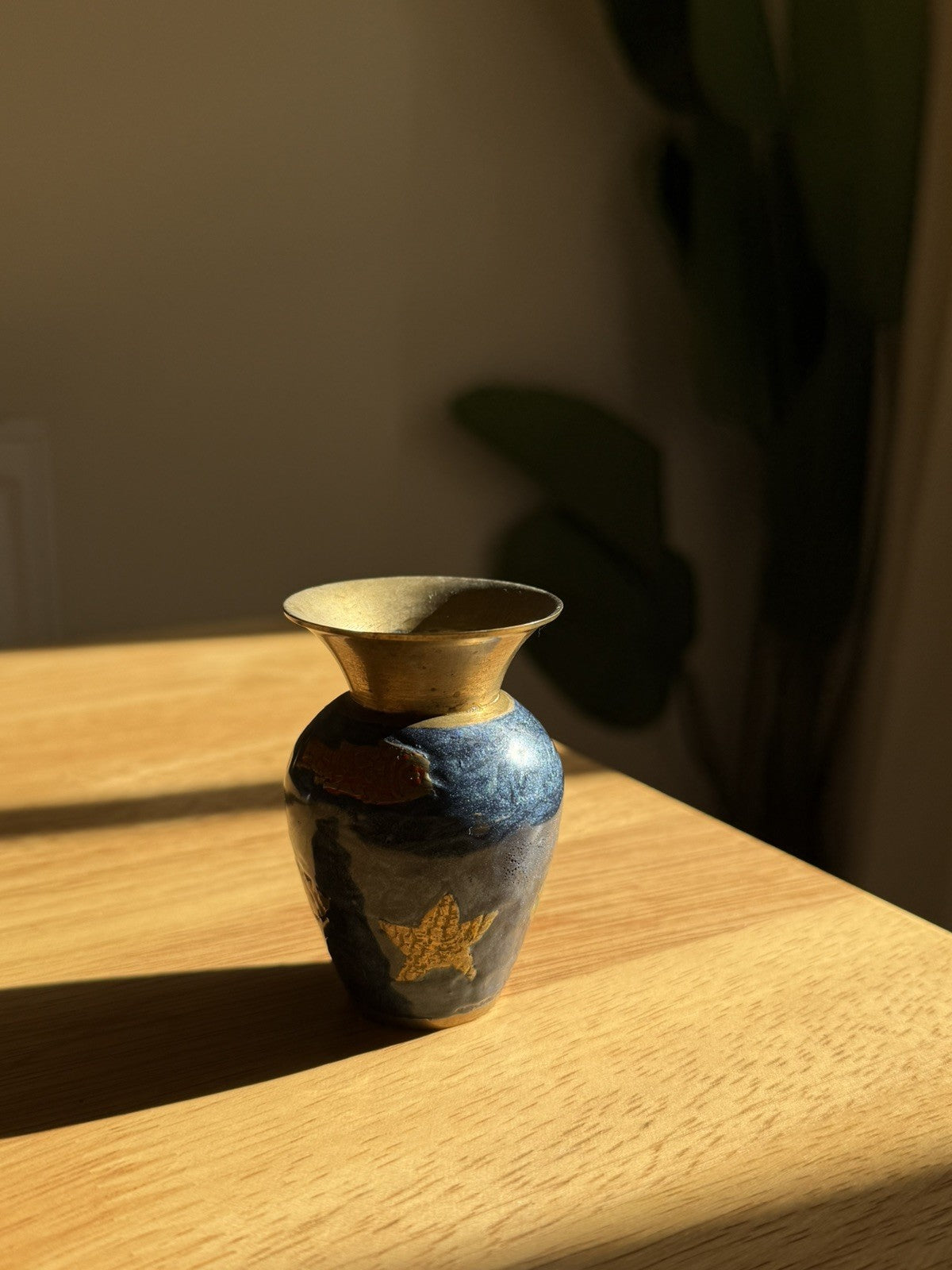 Vintage Small Miniature Brass Handpainted Sea Shell Vase
