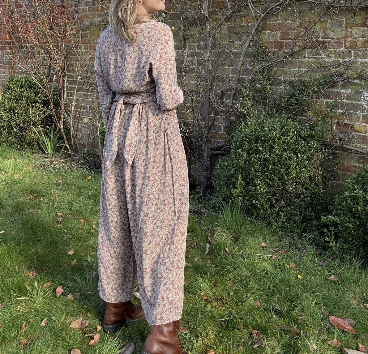 Vintage Size S 6-10 Boho Cottage Floral Two Piece Wrap Top Trouser Set Hobbs