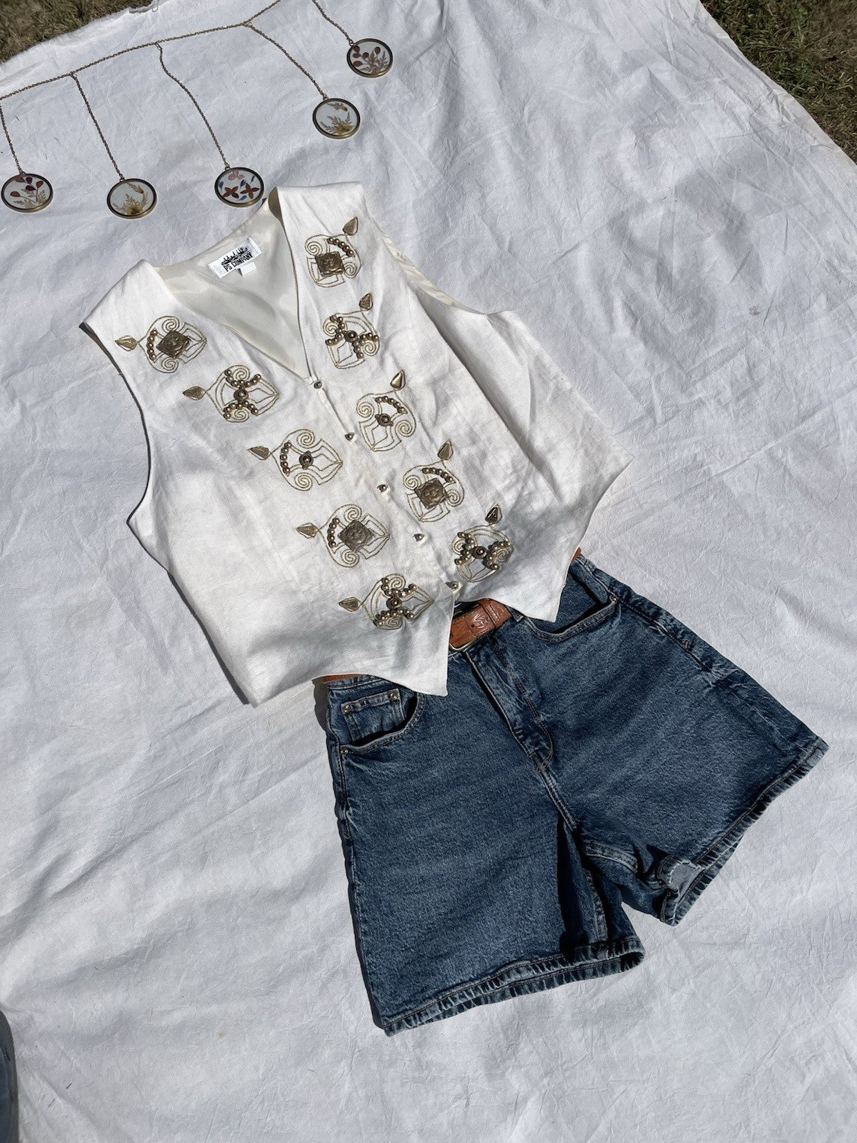 Vintage Size L 12-14 White Beaded Boho Linen Waistcoat PS Company