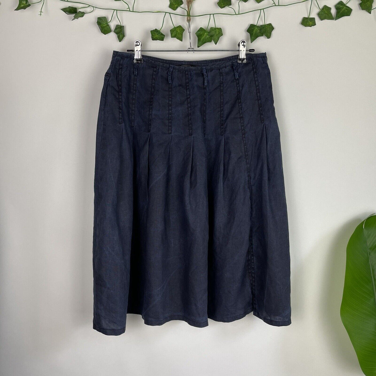 Vintage Size M 10-12 W30 Navy Pleated Knee Length Skirt Lino Catalano