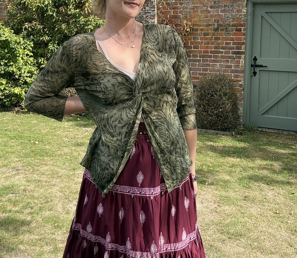 Vintage 90s/Y2K Size L 14-16 Green Witchy Whimsical Knot Front Top Principles