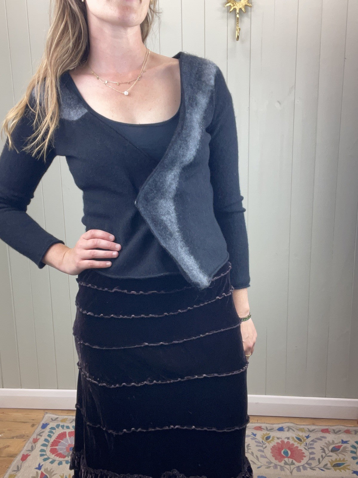 Vintage Size XS 6-8 Black Whimsical Witchy 100% Wool Cardigan Stile Benetton