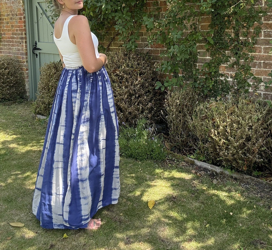 Vintage 90s Size S/M 6-12 Blue Tie Dye Cotton Midi Skirt Gas