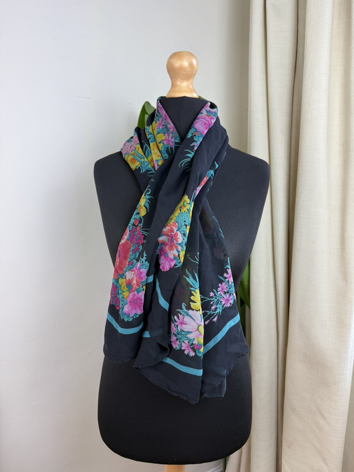 Vintage Dark Navy Black Contrast Floral Silk Scarf Neck Scarf Shawl Lancetti