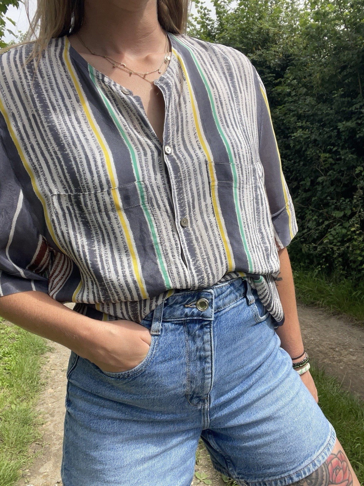 Vintage Size L 12-14 Grey Striped Collarless Short Sleeve Shirt Top