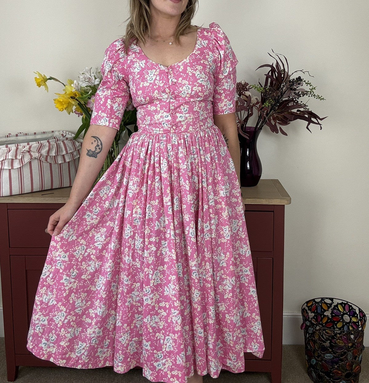 Vintage Size XS 6-8 Pink Romantic Floral Cotton Laura Ashley Midi Prairie Dress