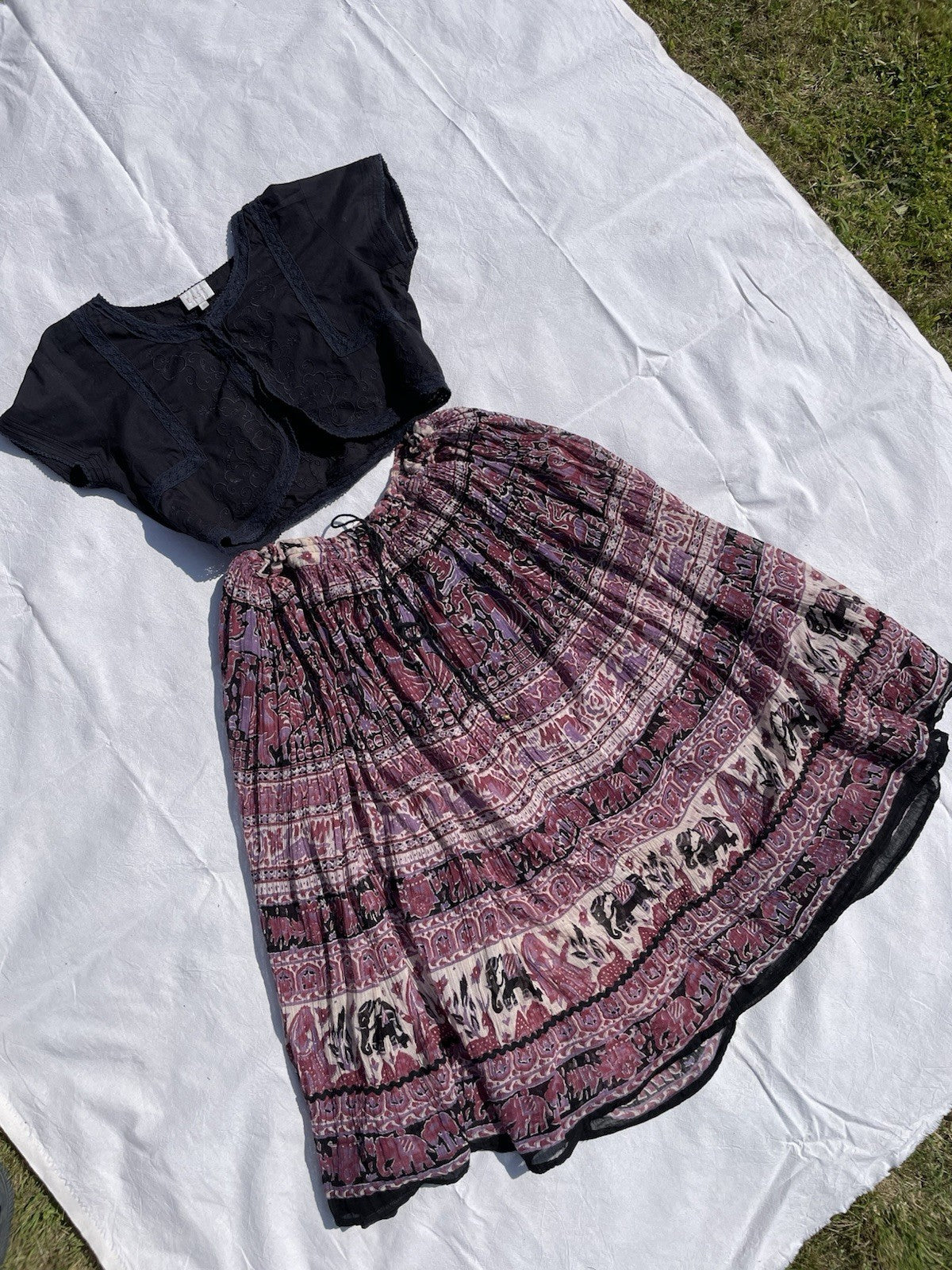 Vintage 70s Free Size 10-20 Purple Boho Hippy Patterned Chambray Midi Skirt