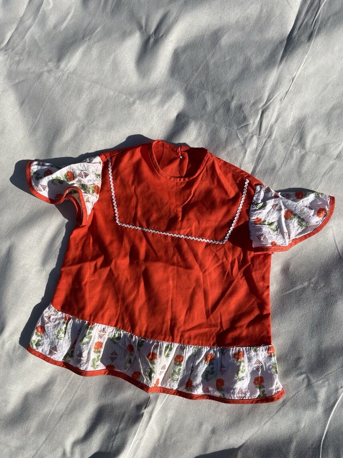 Vintage 70s Baby Red Size 12-18 Months Red Floral Ric Rac Top