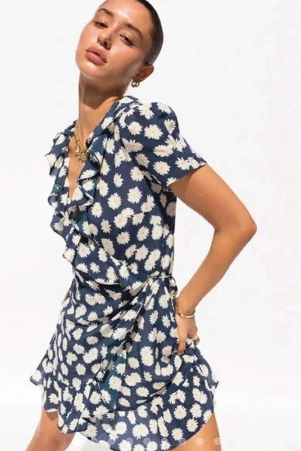 Size XL 10-14 Navy Daisy Floral Réalisation Par Silk Ruffle Wrap Valentina Dress