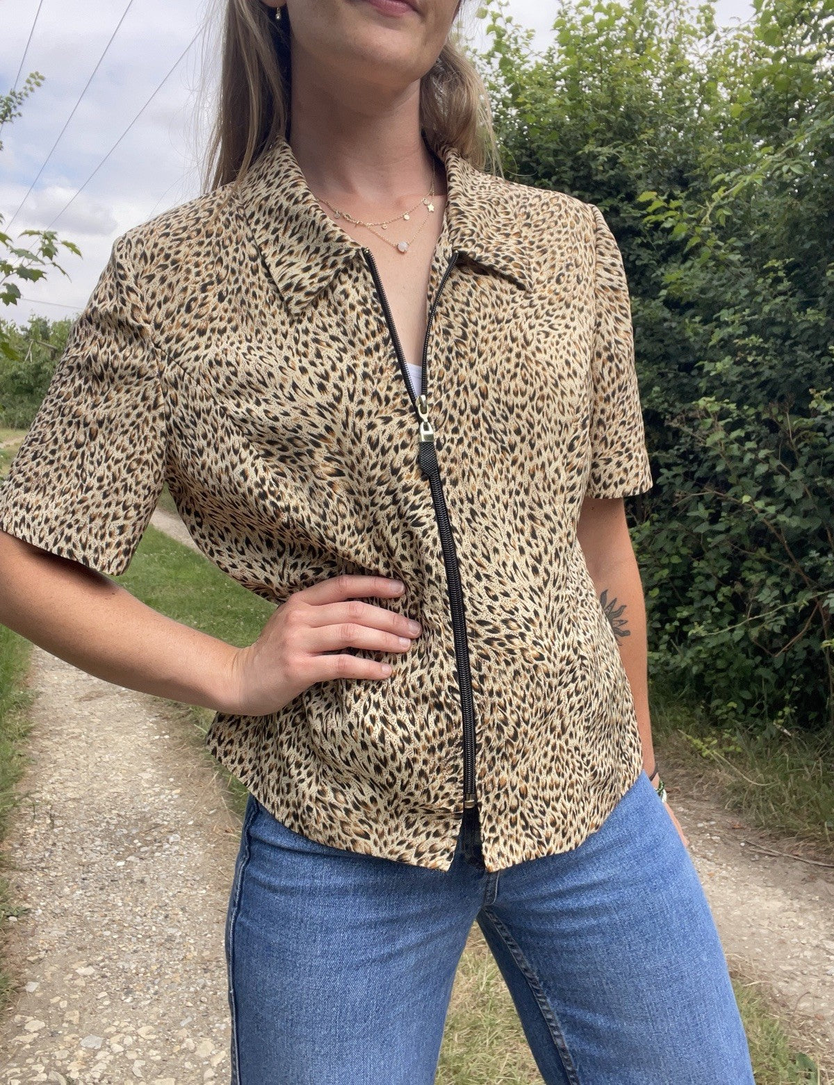 Vintage 80s Size M 8-12 Leopard Animal Print Short Sleeve Zip Top Kathie Lee