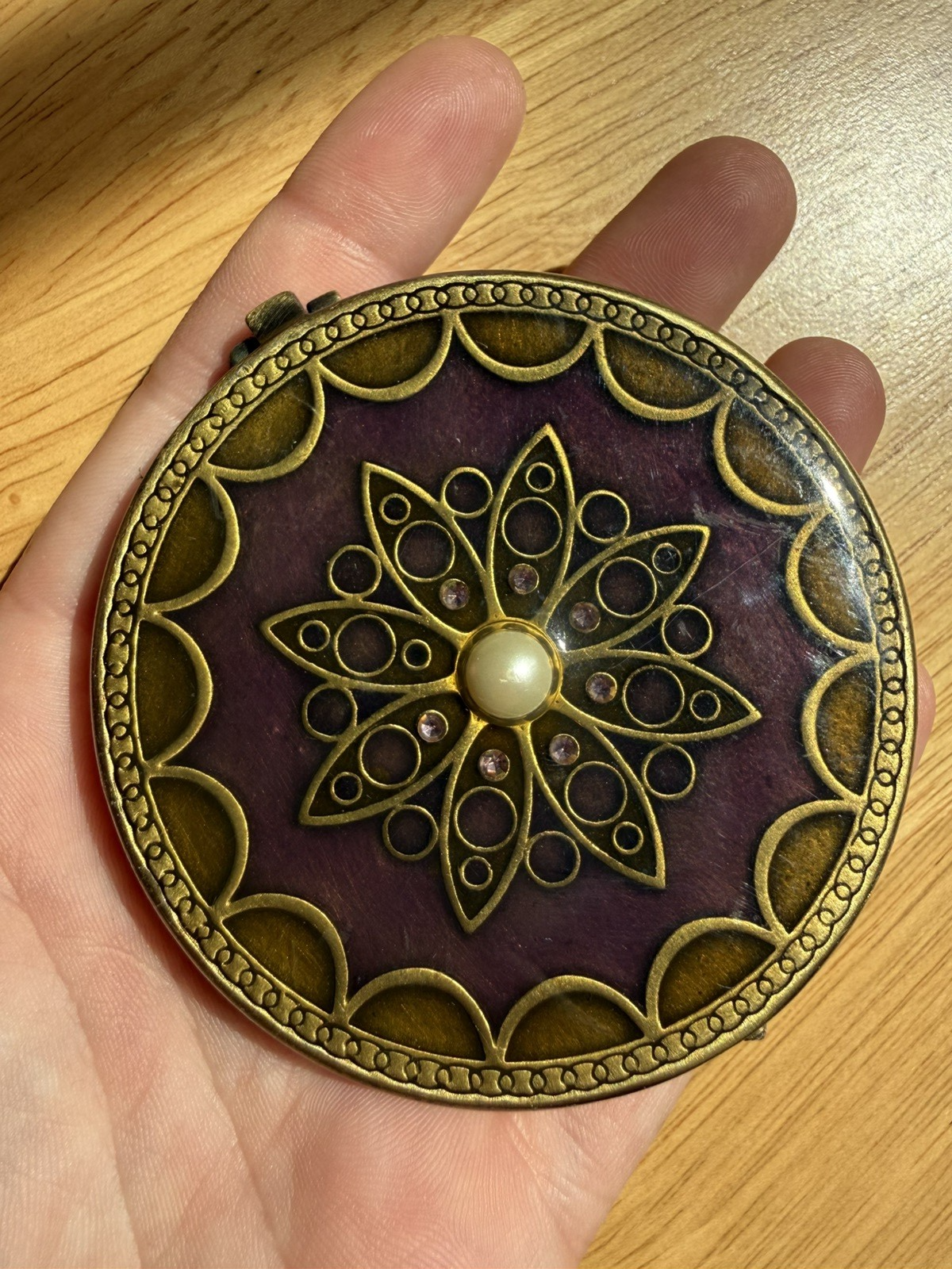 Brand New Vintage Round Patterened Compact Mirror Photoframe Past Times