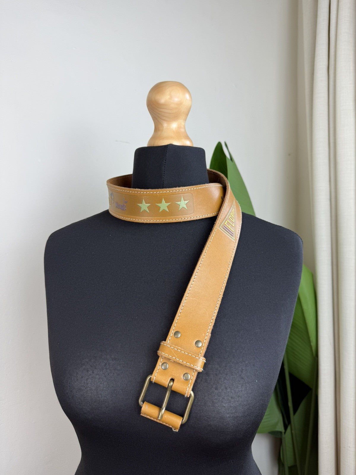 Vintage Size S 6-10 Brown Cowboy Western Leather Belt Mondi