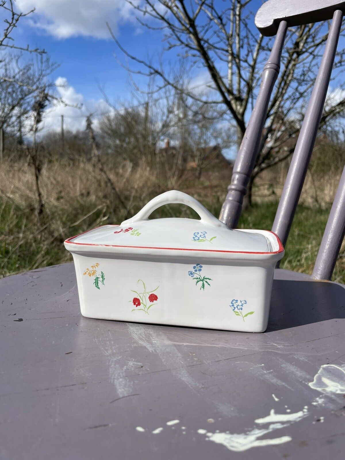 Vintage White Wild Flower Floral Lidded Butter Dish Arthur Wood