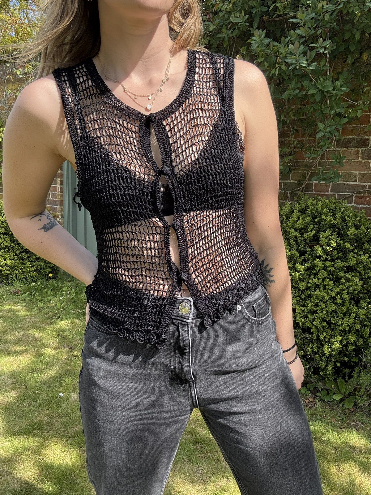 Vintage Size XS 6 & 8 Black Open Crochet Knit Vest