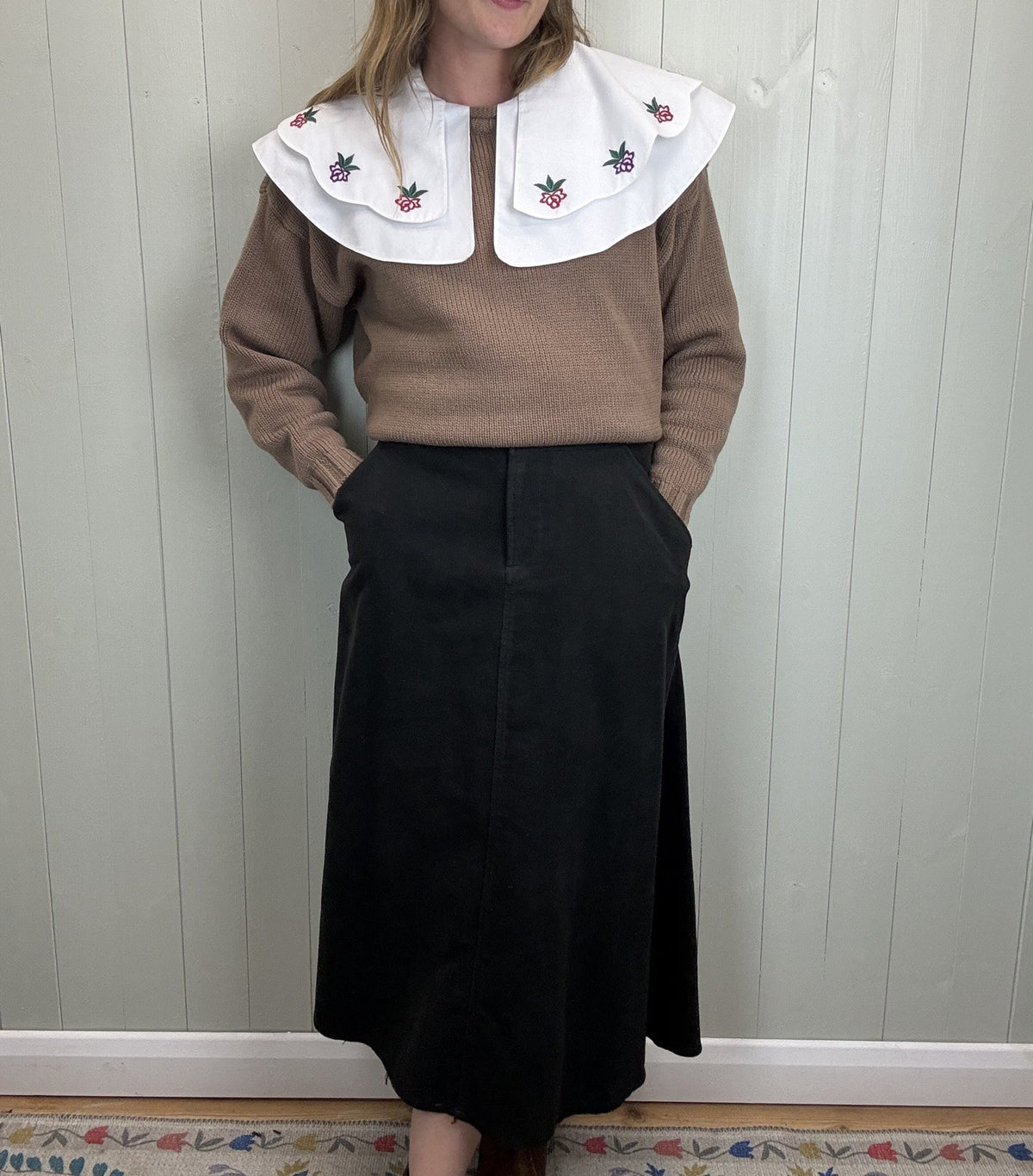 Size 8/10 High Waisted Black Needlecord Midi Skirt TOAST