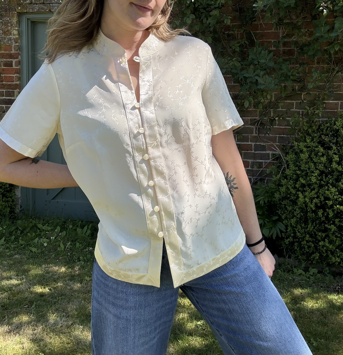 Vintage 2000s M&S Size M 12-14 Ecru Floral Embroidered Button Front Blouse